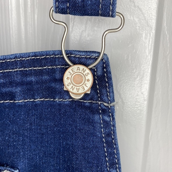 Women’s Blue Jeans Short Overalls - Picture 4 of 8